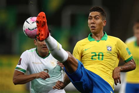 Brasil vs. Bolivia (0-0) Minuto 3: Tal como se anticipaba, el equipo dirigido por Fernando Diniz ha asumido el control del balón y comienza a ejecutar sus jugadas, mientras que el equipo rival ...